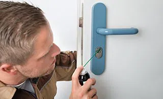 Lock Locksmith Tech Clarksburg, MD 301-944-6625 - re-key-locks